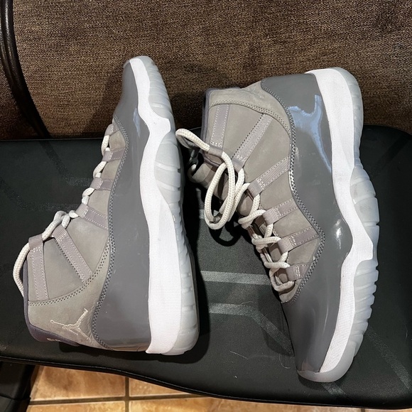 Nike Air Jordan 11 Retro Cool Grey, like new. Worn twice. No box. Men’s size10.5 - Picture 6 of 12
